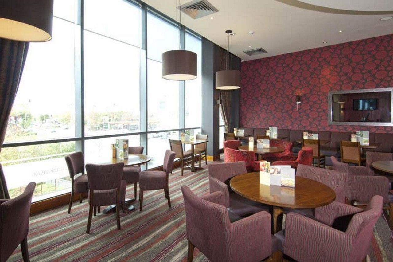 Premier Inn London Wimbledon South Exteriör bild